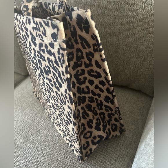 NEW Escape Mode Leopard Print Canvas Tote Bag - Picture 4 of 10